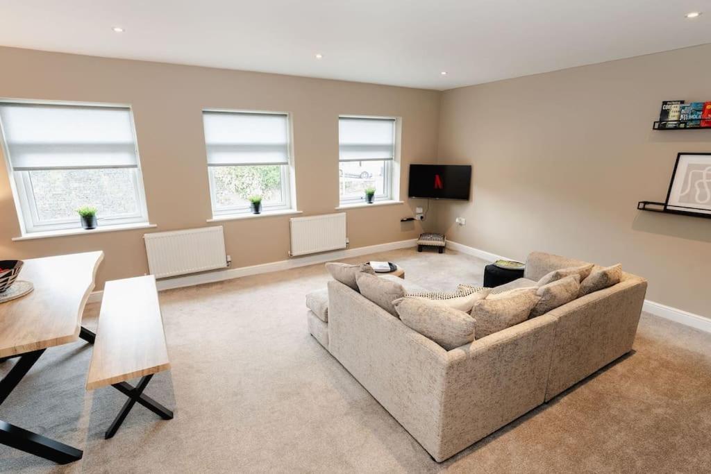 Boutique Apartment - Mazerystays Exley Eksteriør bilde